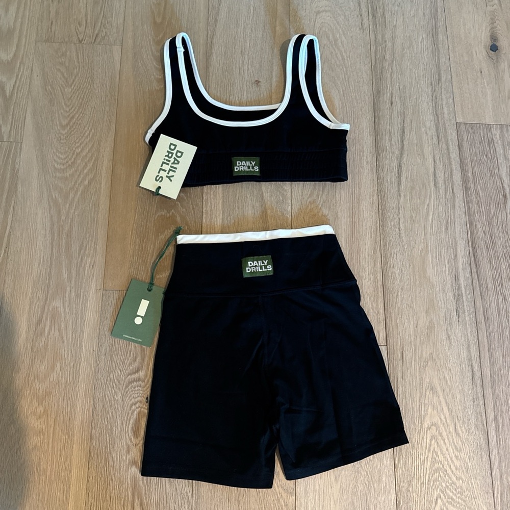 Daily drills biker shorts and sports bra set